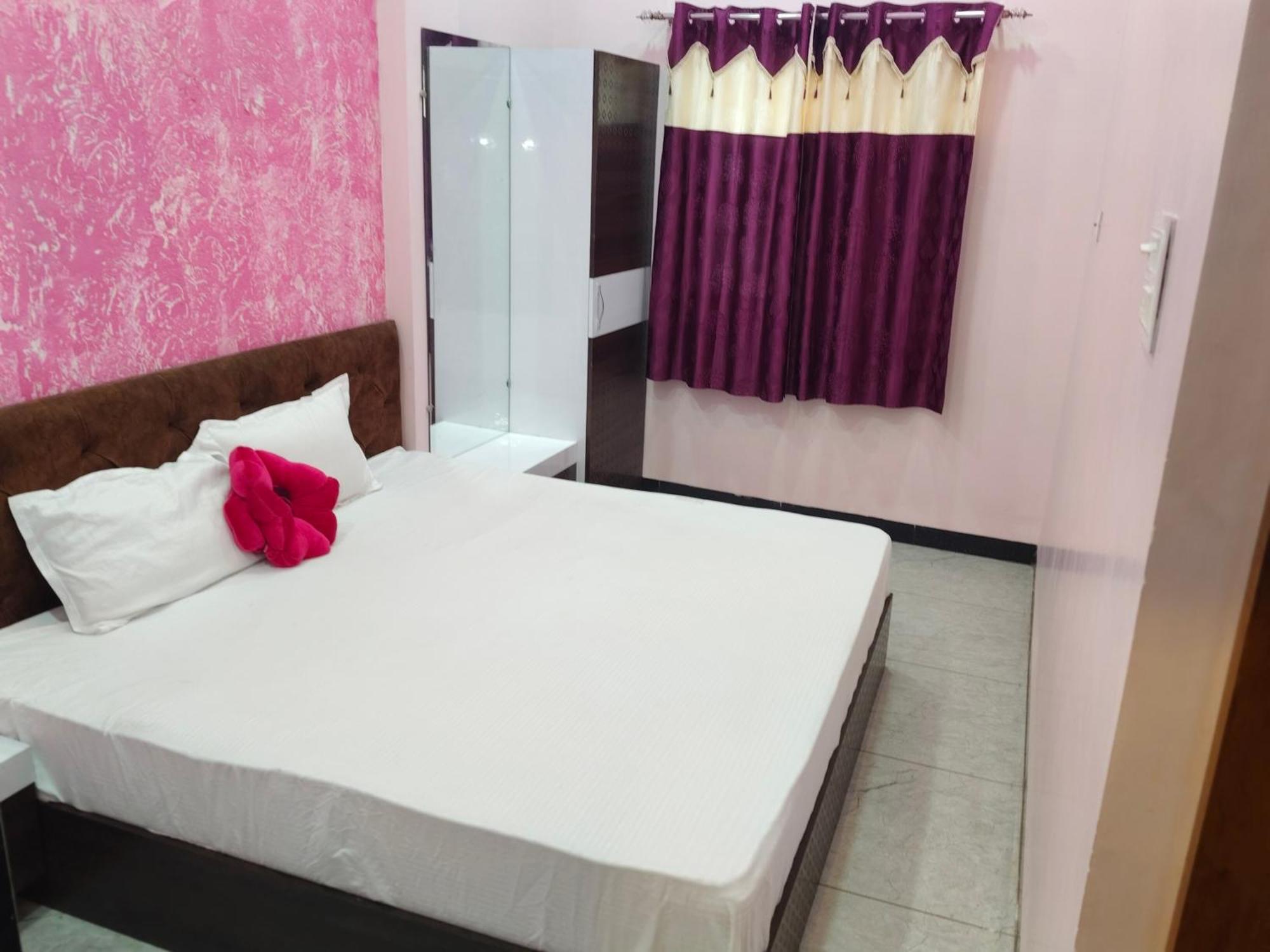 Anant Home Stay Udždžain Pokoj fotografie